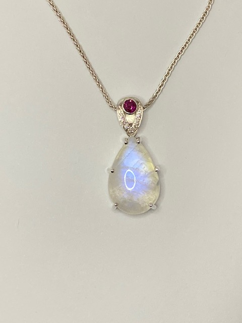 Sterling silver, moonstone pendant